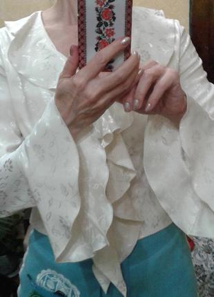 Нарядная блуза