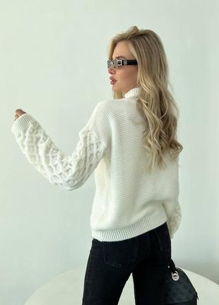 Вовняний светр з об’ємними рукавами.4 фото