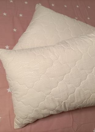 Подушки гіпоалергенні , чохол на замочку