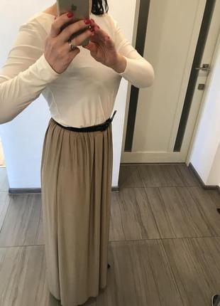 Платье в пол с интересной спинкой