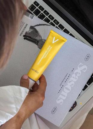 Витаминный крем с пептидами medi flower aronyx vitamin brightening cream