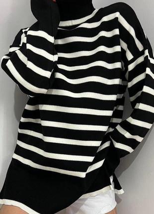 Подовжений oversize светр у смужку 4