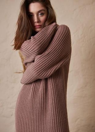 Теплое вязанное платье-свитер длиной миди. модель 2447 trikobakh сухая роза7 фото