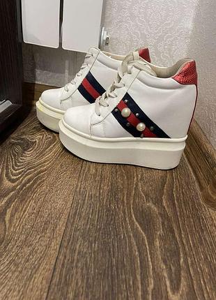 Кросівки снікерси