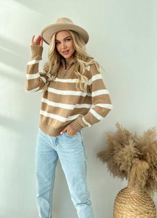 Стильний светр зі смужками із вовняної нитки