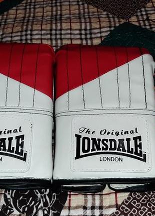 Оригинальные боксерские перчатки lonsdale!!