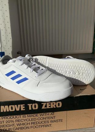 Жіночі кросівки adidas2 фото