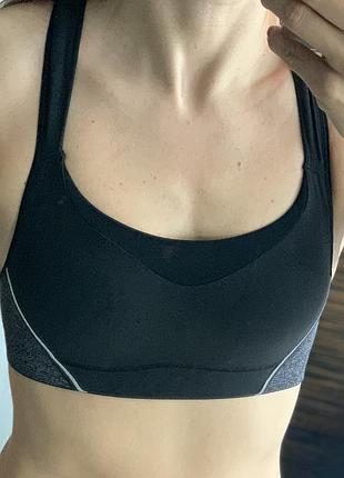 Спортивний топ oysho