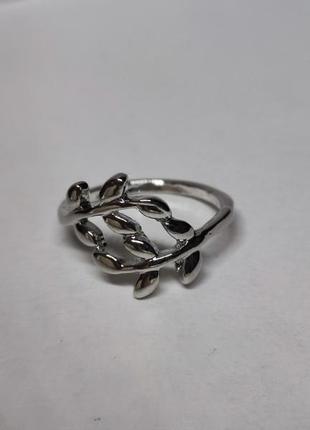 Модное стильное трендовое колечко кольцо с веткой серебристое в стиле винтаж