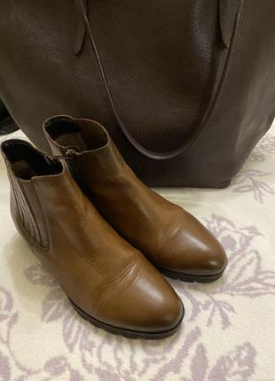 Gabor осінні черевики 37 р