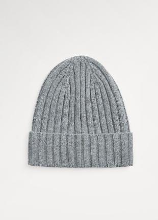 Шерстяная шапка в рубчик zara