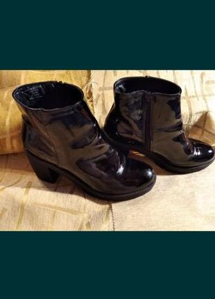 Сапоги ботинки лаковые кожаные 38 fabulous footwear женские чёрные