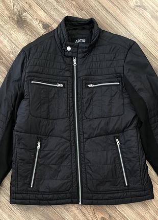 Легка куртка пуховик