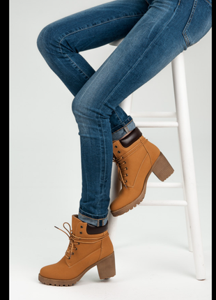 Ботинки в стиле timberland