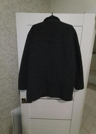 Мужское пальто темно серое на стеганной подкладке3 фото