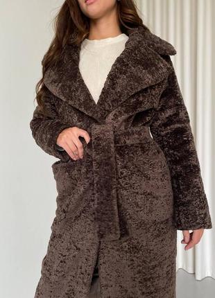 Зимнее тёплое пальто каракуль