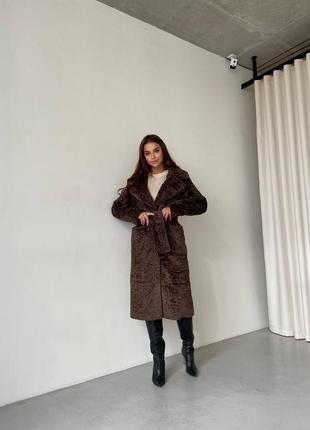 Зимнее тёплое пальто каракуль