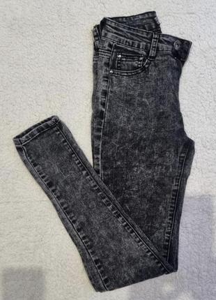 Джинси