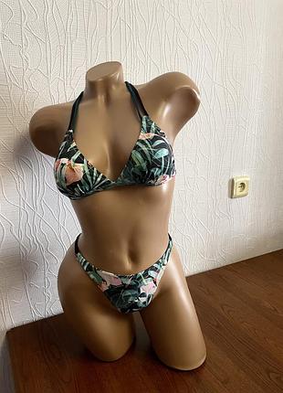 Красивый купальник