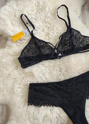 Кружевной комплект рижнего белья черный