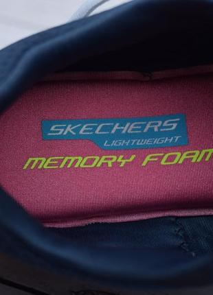 Синие женские кроссовки со стелькой памяти skechers, 39 размер. оригинал5 фото