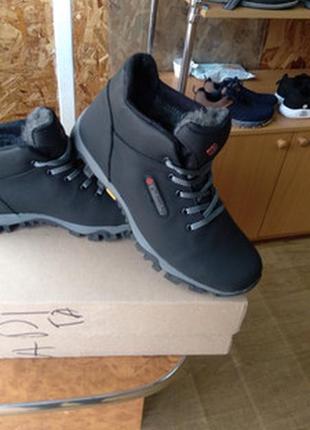 Нові черевики шкіра+хутро 42р