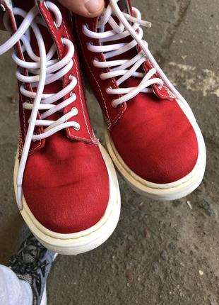 Ботинки dr.martens красные3 фото