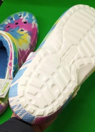 Утеплені крокси crocs classic lined tie dye clogs (206341-4so) оригінал2 фото