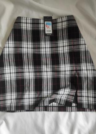Трендова спідниця / спідниця з розрізом / спідниця в клітинку