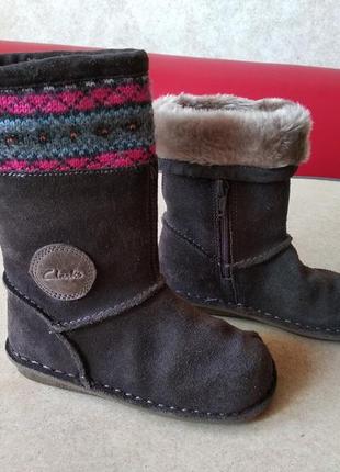 Шикарні замшеві чоботи демі clarcs. р. 26м. ,(8 ½ f). устілка 16см. made in vietnam
