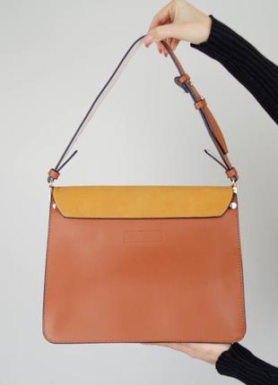 Warehouse коричневая плечевая, ручная сумка на 2 отделения с декоративным элементом, pu кожа3 фото