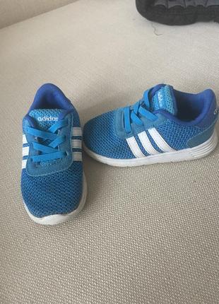 Кросівки adidas 22 р