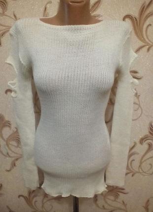 Класна кофточка в рубчик з розрізами на рукавах і спинці..м