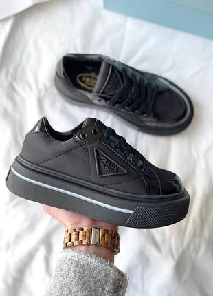 Жіночі кросівки prada macro re-nylon  женские кроссовки прада