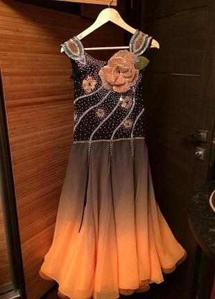 Продам сукню для стандарту