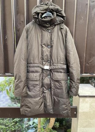 Зимовий пуховик ,benetton