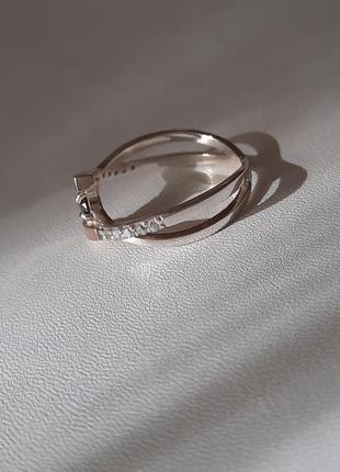 🫧 18  размер кольцо серебро с золотом цирконий красный8 фото