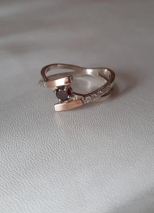 🫧 18  размер кольцо серебро с золотом цирконий красный9 фото