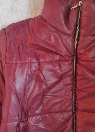 Укороченная куртка дутик воротничок стоичка l9 фото