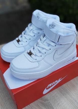 Термо кросівки nike air force mid utility white на флісі1 фото