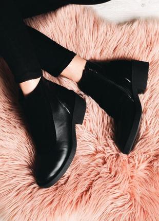 Стильні черевики з натуральної шкіри та замші