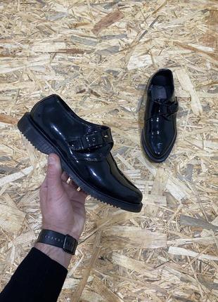 Жіночі шкіряні туфлі dr.martens miller