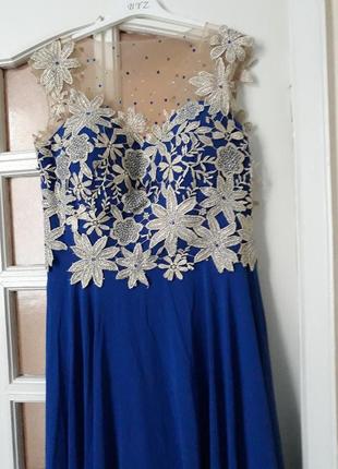 Вечернее длинное платье в пол