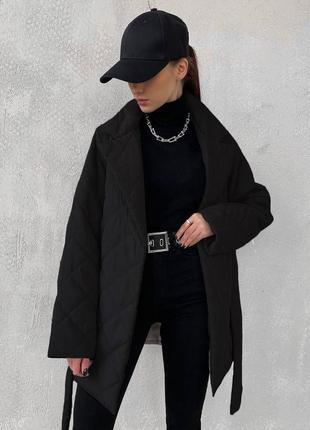 Чорна темна куртка плащівка канада однотонна с поясом з боковими кишенями без капюшону стильна тепла комфортна куртка