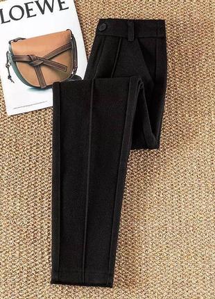 Жіночі чорні темні боюки штани прямі однотонні ззаду на резинці вовна ялинка на змійці та гудзику стильні трендові легкі2 фото