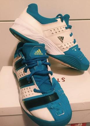 Кросівки жіночі adidas2 фото