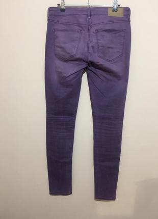 Джинсы h&m divided distressed purple jeans red concept w30 l324 фото