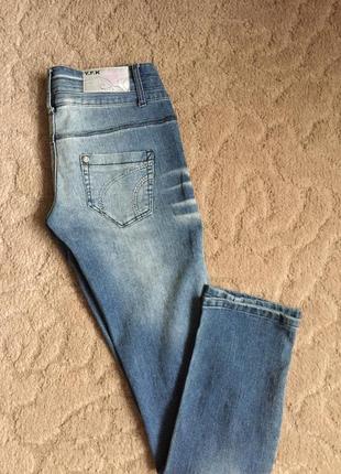 Супер джинсы жен  стреч рваные р l(40)4 фото
