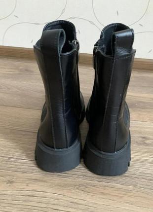 Женские зимние кожаные популярные сапоги челси натуральная кожа с теплым мехом на молнии черные ботинки сапожки зима скидка 39 размер7 фото