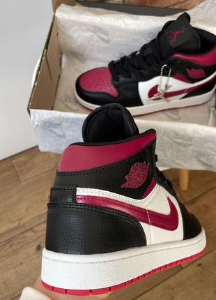 Женские высокие кожаные кроссовки nike air jordan retro1 black bordo#найк6 фото